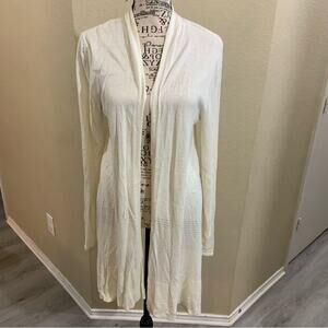 Daisy Fuentes buttonless cardigan medium